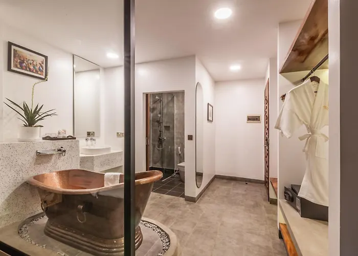 Bamboo Retreat 4*
